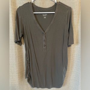 Isabel Maternity: Button V Neck Half Sleeve Top